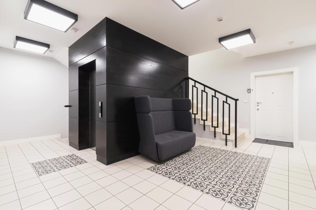 Apartments Harmonica Trynitarska By Noclegi Renters Krakow Bagian luar foto