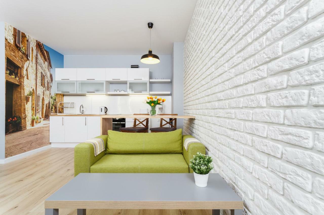 Apartments Harmonica Trynitarska By Noclegi Renters Krakow Bagian luar foto
