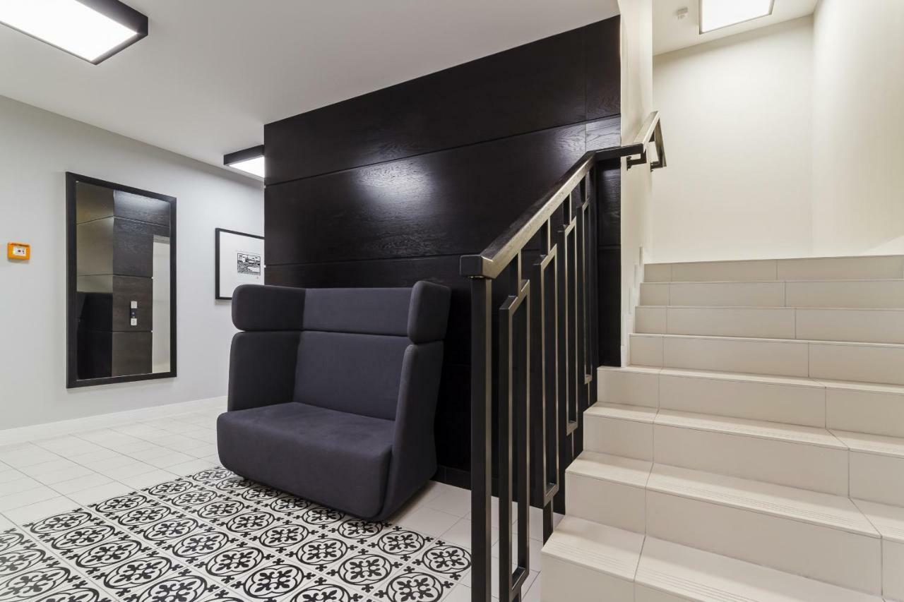 Apartments Harmonica Trynitarska By Noclegi Renters Krakow Bagian luar foto