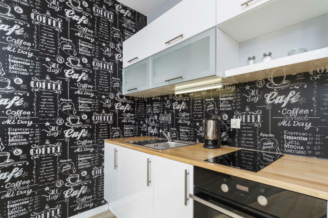 Apartments Harmonica Trynitarska By Noclegi Renters Krakow Bagian luar foto